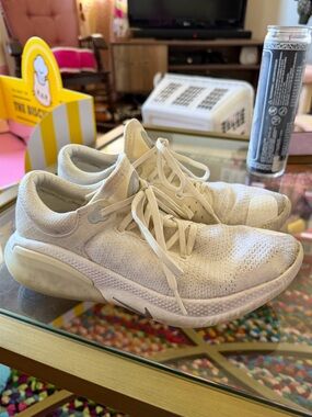 Nike Lightweight Knit Lace-Up Sneakers